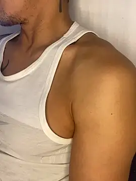 Tatuadomoreno23cm webcam