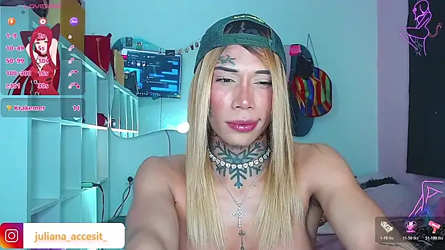 caroline_cossei webcam