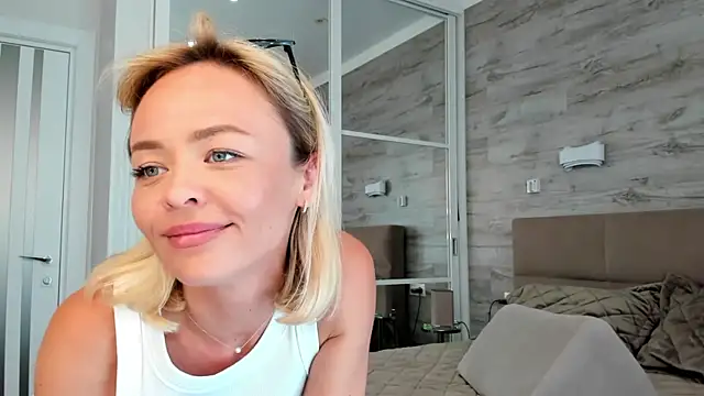 sunshine_aleksa webcam