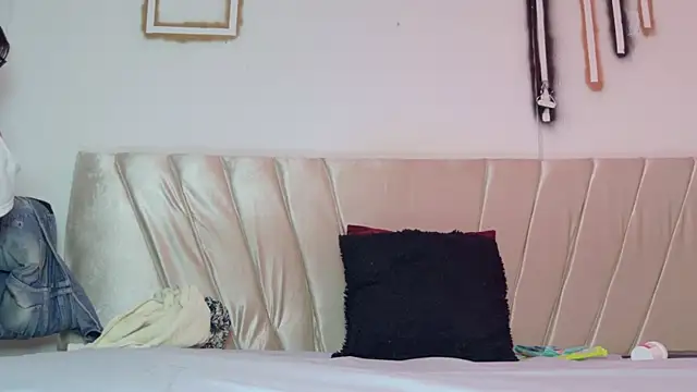 aly_n_sebas webcam