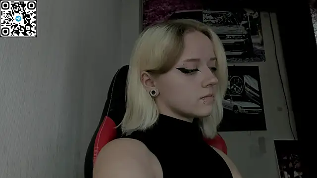 Holy_Mistress_S webcam