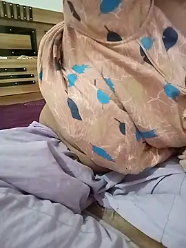 Menka_cut34 webcam
