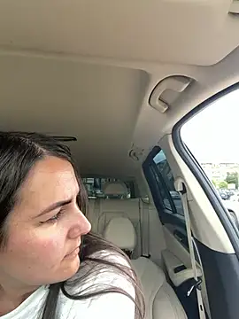 BrunetteNymph webcam