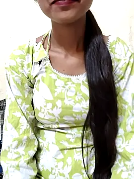 Hotty_Ishu webcam