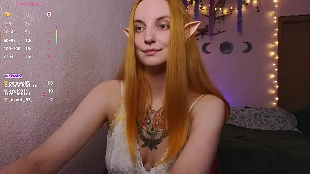 Elfie_Agatha webcam