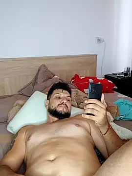 yasmi25 webcam