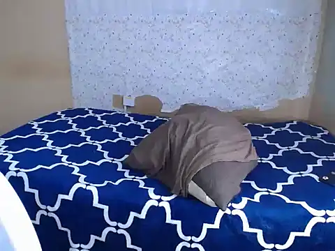 EssenceChubby webcam