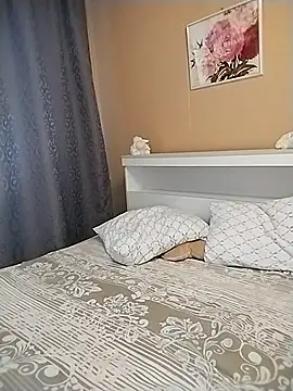 MilkCandyGirl webcam