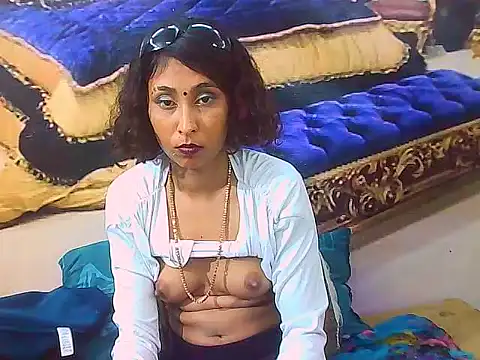 IndianSexyButt webcam