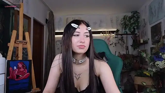 EffieMeowley webcam