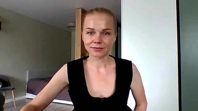 Tina5394 webcam stripchat model stream image