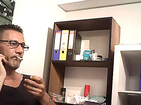 mastercharisma35 (Ask my age) - like tips pls. ı stand up for you.. okey