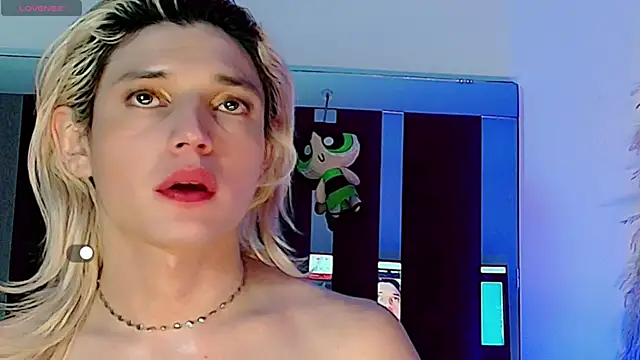 honey_skin webcam