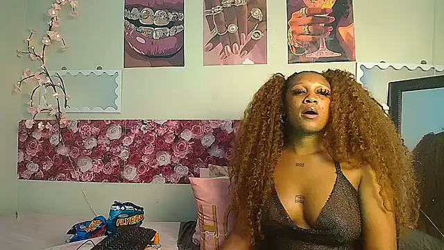 EnchantingLisa webcam