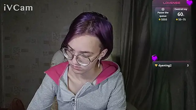 Alessa_Kiss webcam