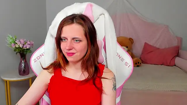 FreyaVeys live cam on StripChat