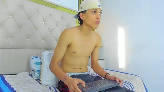 Jay_Secret1 webcam