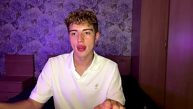 AlfredSweet webcam