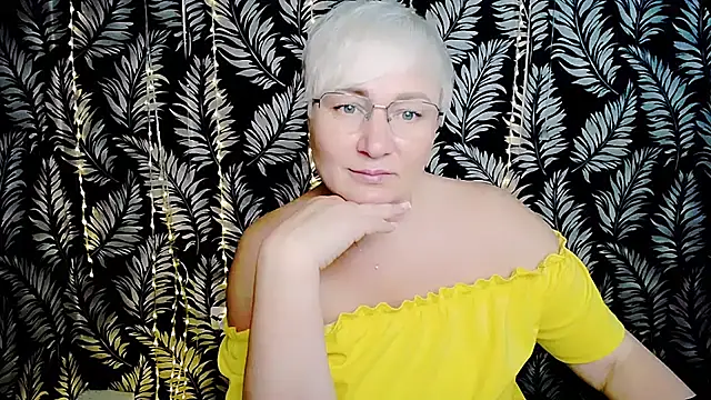 Olivia_playful webcam