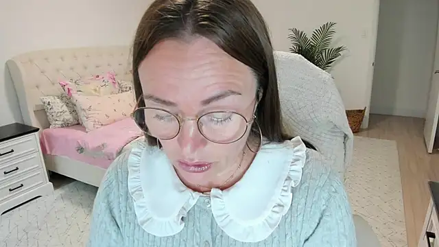 Vika73 webcam