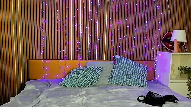 AshleyNova21 webcam