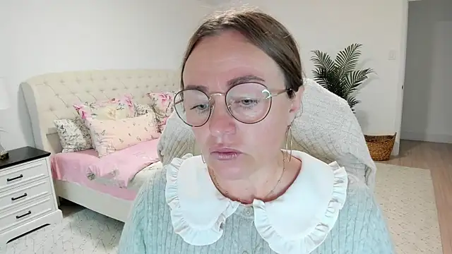 Vika73 webcam