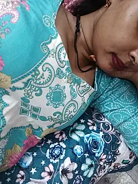 Yours-Bebo webcam