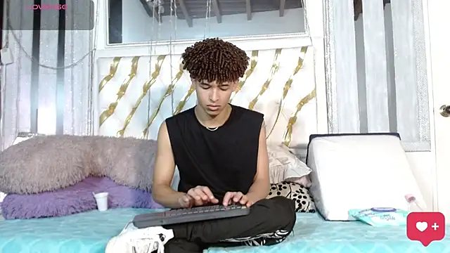 ian_smith_ webcam