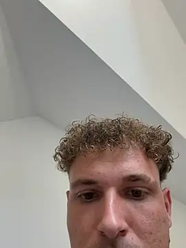 youngplayboymmm webcam