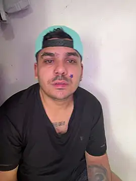 LatinBearX webcam