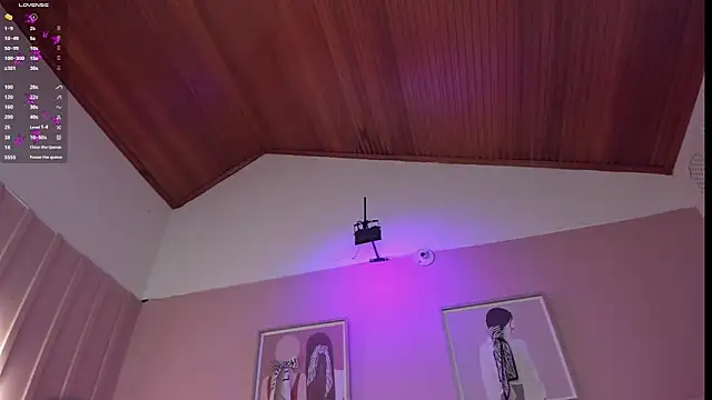 elodie_walker webcam
