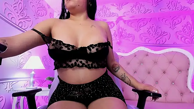 MishRaven webcam