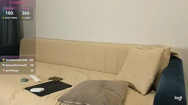 AmelinaLove webcam