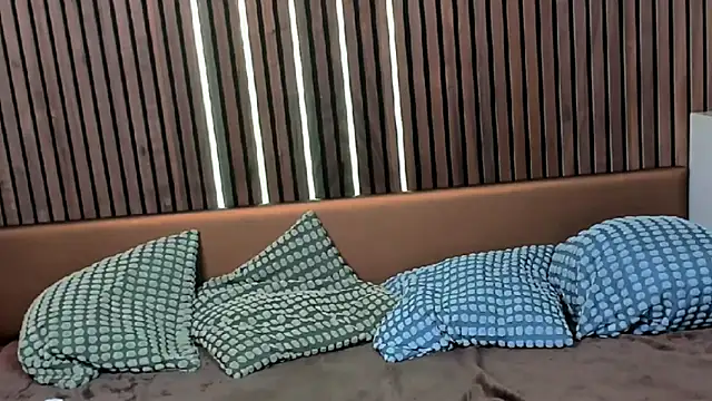 IninityKittyx webcam