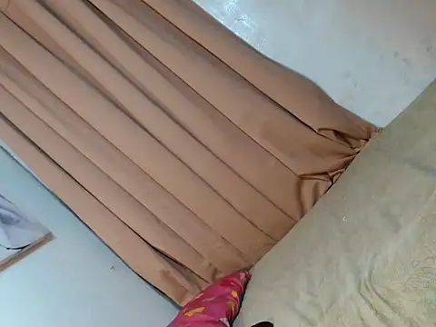 RED_DIAMOND777 webcam