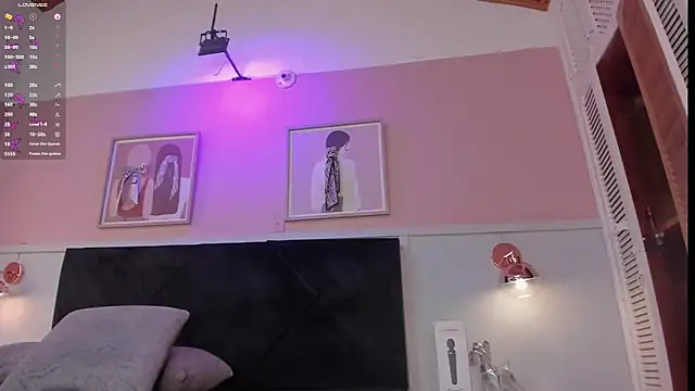 elodie_walker webcam