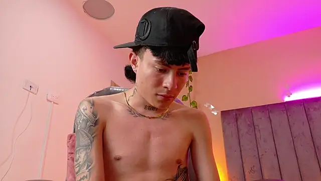 Nascary_Fox webcam