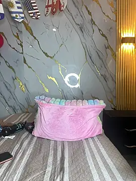 Tinakitten webcam