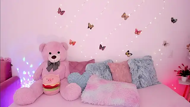 Zara_uwu_ webcam