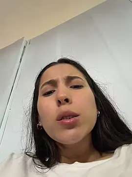 LittleDoll___ webcam