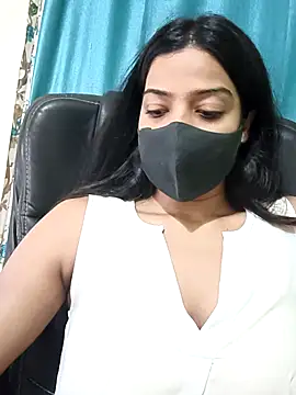 crazy__bite - CRAZY__BITE's free webcam - UK Sex Cams