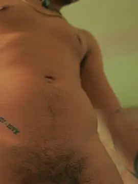 AlphaMasterXxx live cam on StripChat
