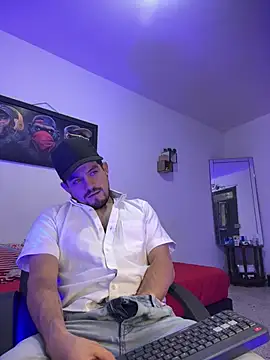 williamsmiiths16 live cam on StripChat