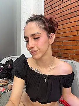 elodie_rouge webcam