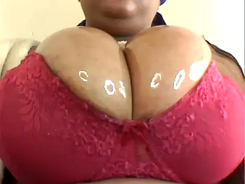 megaboobsqueen webcam