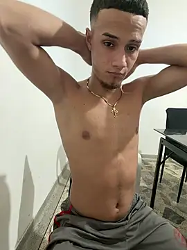 friends_lust_latin webcam