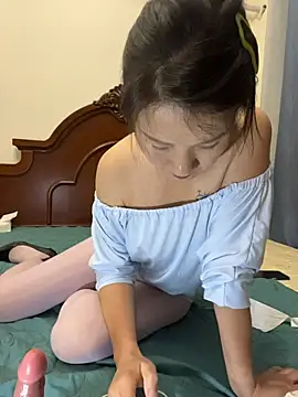 Lily006 webcam
