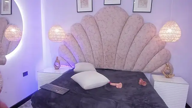 sofi-allen webcam