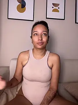 DianaHopson webcam