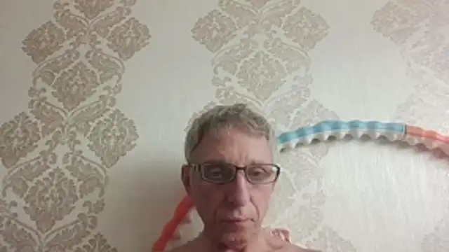 BobbyXRoyal webcam